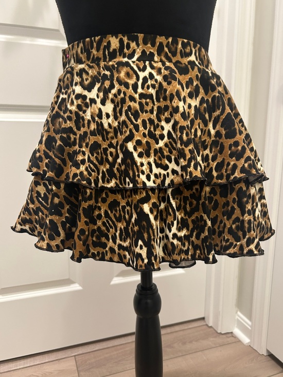 Dresses & Skirts - Leopard Print Tiered Ruffle Women’s Skort Size XS
